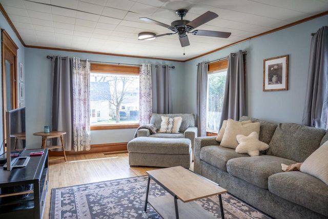 1113 Oak Avenue, Tomah, WI 54660