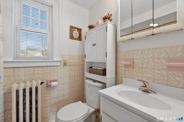 124 Estelle Road, East Haven, CT 06512