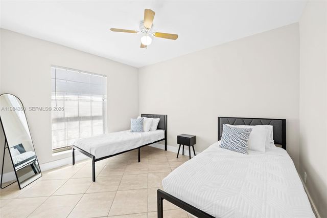 864 NW 16th Ter, Fort Lauderdale, FL 33311