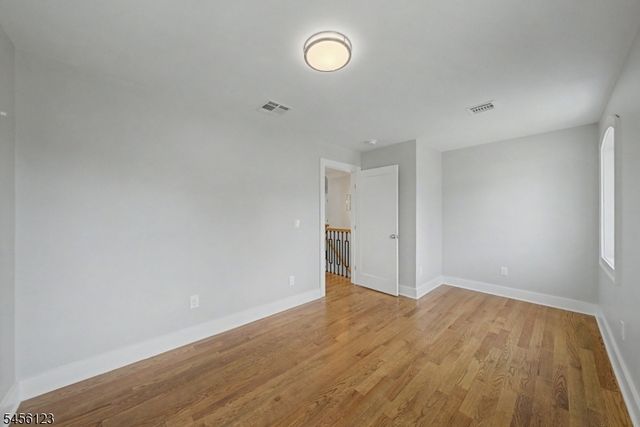 58 Navajo Ave, Parsippany-troy Hills Twp., NJ 07034