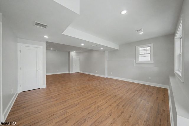58 Navajo Ave, Parsippany-troy Hills Twp., NJ 07034