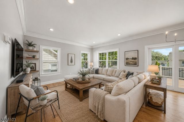 58 Navajo Ave, Parsippany-troy Hills Twp., NJ 07034