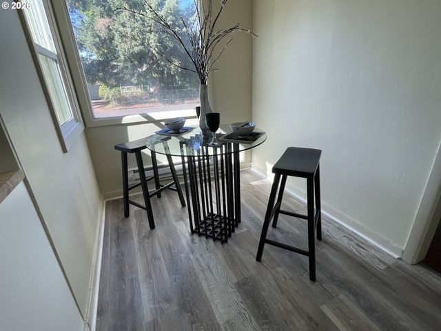 465 DAVIS St, Eugene, OR 97402