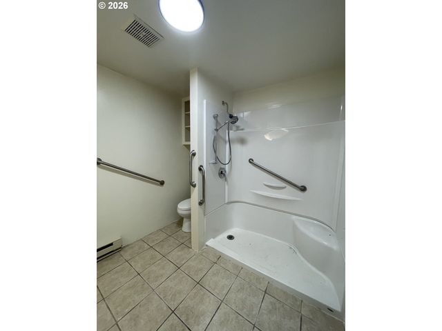 465 DAVIS St, Eugene, OR 97402