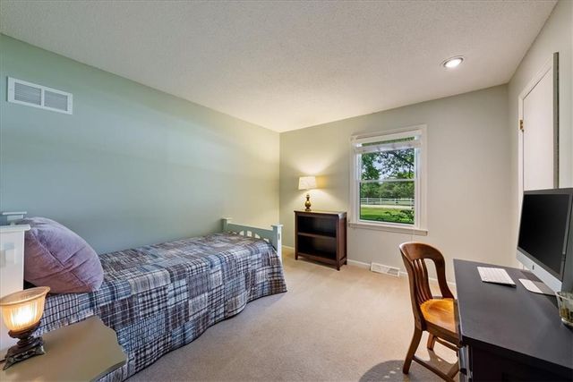 20425 Nall Avenue, Stilwell, KS 66085