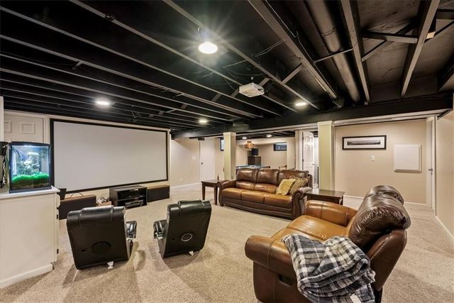 20425 Nall Avenue, Stilwell, KS 66085