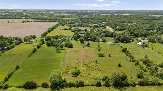 20425 Nall Avenue, Stilwell, KS 66085
