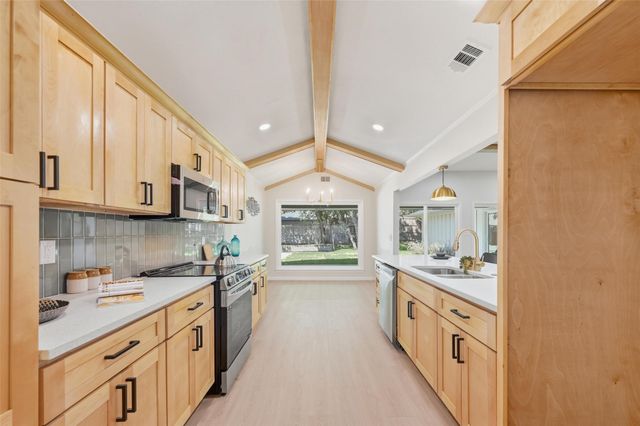 2709 Quail Ridge Drive, Carrollton, TX 75006