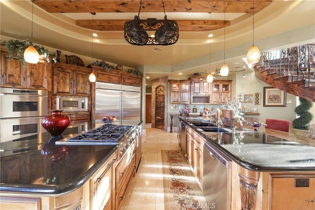 10649 Rio Mesa Drive, Bakersfield, CA 93308