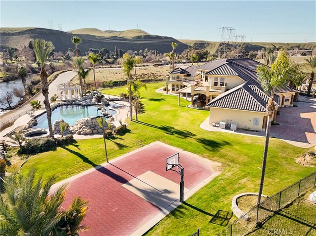 10649 Rio Mesa Drive, Bakersfield, CA 93308