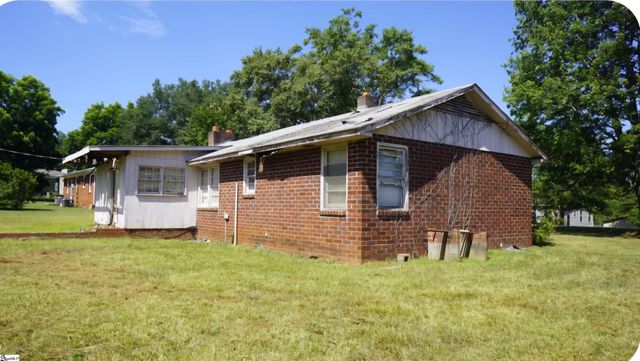 173 Burns Hill Road, Liberty, SC 29657