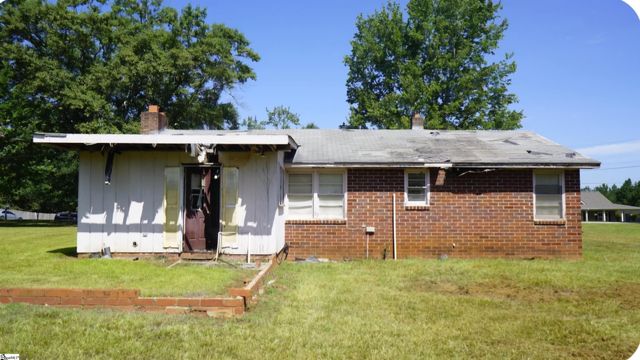 173 Burns Hill Road, Liberty, SC 29657