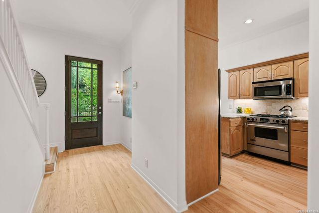 137 Saint Dennis Ave, San Antonio, TX 78209