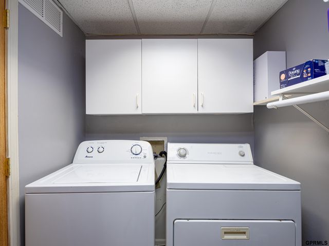 4523 Aurora Drive, Omaha, NE 68134