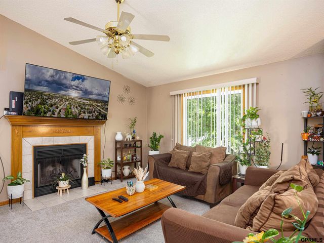 4523 Aurora Drive, Omaha, NE 68134