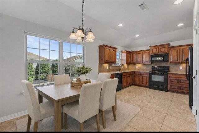 703 Olivia Lane, Centerton, AR 72719