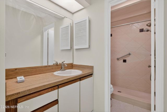 3801 CROWN POINT Road 1294, Jacksonville, FL 32257