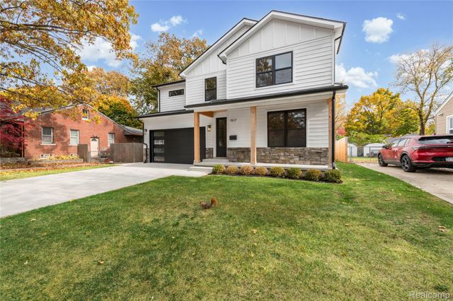 1517 McLean Avenue, Royal Oak, MI 48067