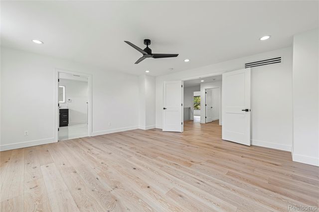 1517 McLean Avenue, Royal Oak, MI 48067