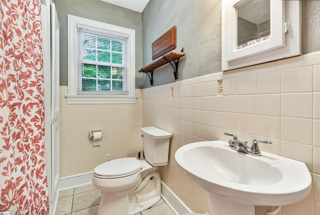 25 Central Avenue, Honea Path, SC 29654