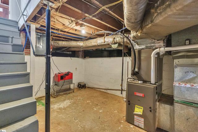 25 Central Avenue, Honea Path, SC 29654