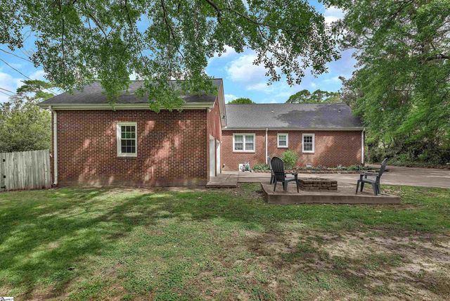 25 Central Avenue, Honea Path, SC 29654