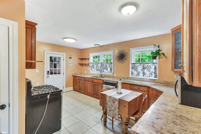 25 Central Avenue, Honea Path, SC 29654