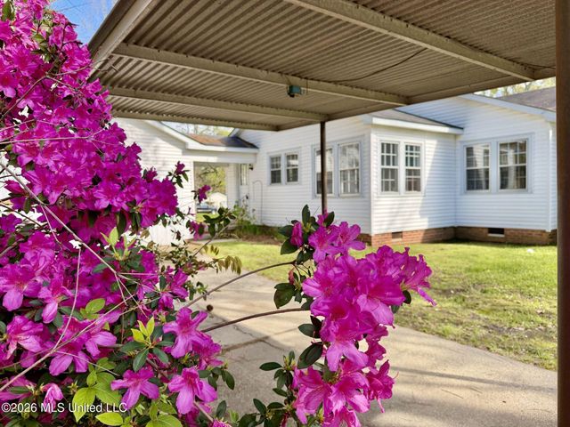 401 Kimball Avenue, Hattiesburg, MS 39401