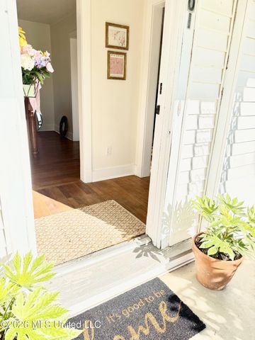 401 Kimball Avenue, Hattiesburg, MS 39401