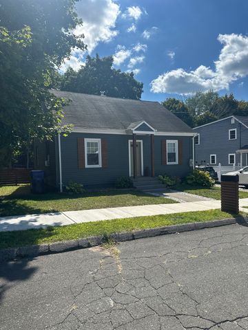 5 David Street, Waterford, CT 06385