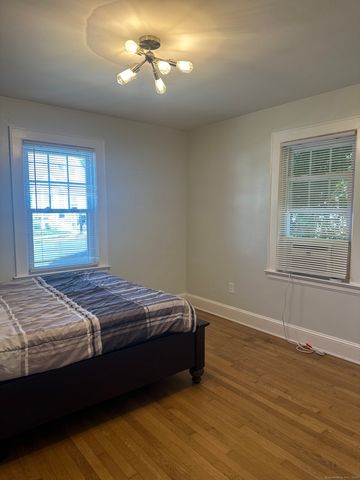 5 David Street, Waterford, CT 06385