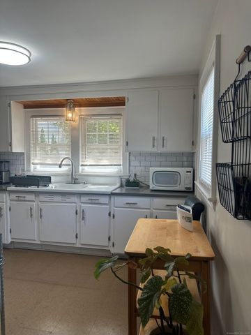 5 David Street, Waterford, CT 06385