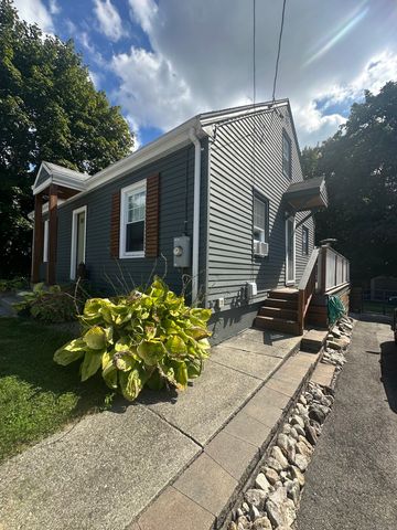 5 David Street, Waterford, CT 06385