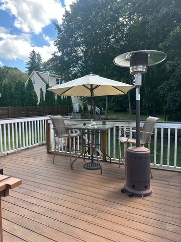 5 David Street, Waterford, CT 06385
