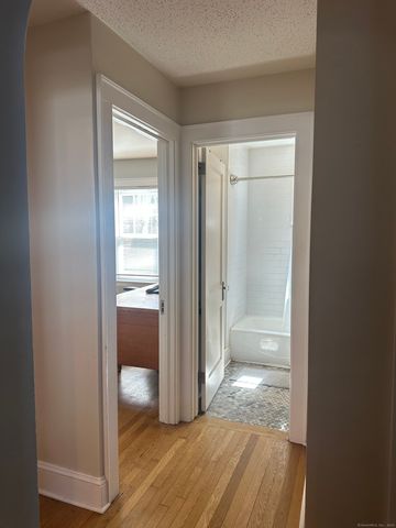 5 David Street, Waterford, CT 06385