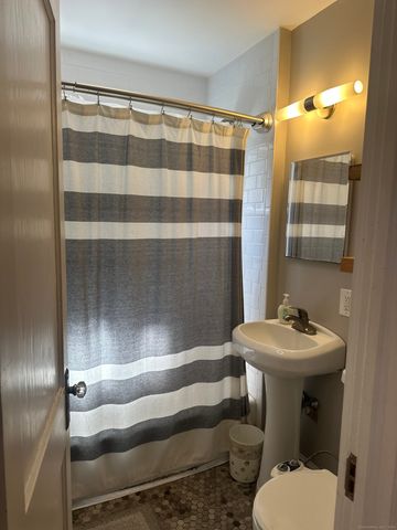 5 David Street, Waterford, CT 06385