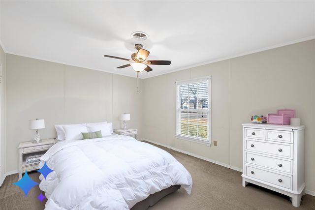 1307 W 5th Street, Mcgregor, TX 76657