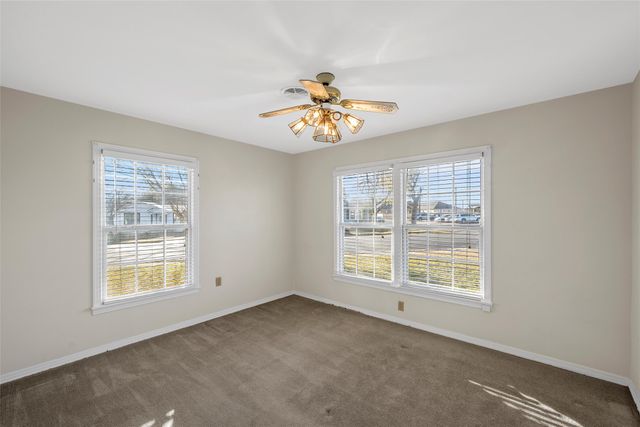 1307 W 5th Street, Mcgregor, TX 76657