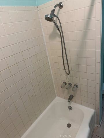 611 W 65th, Los Angeles, CA 90044