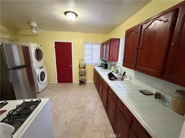 611 W 65th, Los Angeles, CA 90044