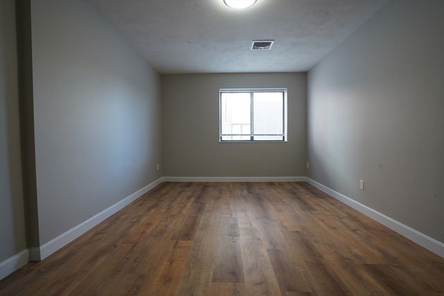 404 Langley Road 301, Newton, MA 02459