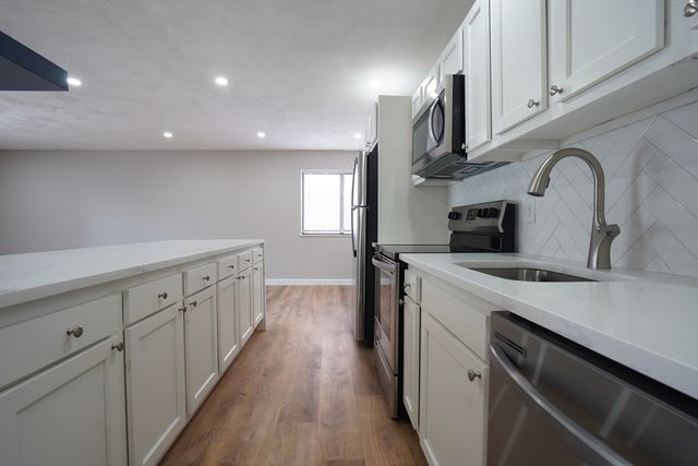 404 Langley Road 301, Newton, MA 02459