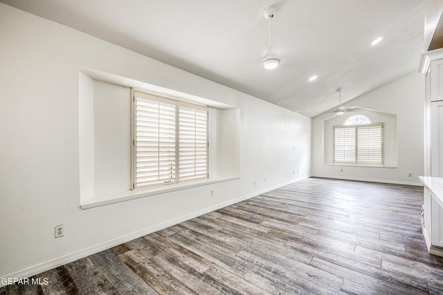 5733 SAPLINAS Road, El Paso, TX 79932