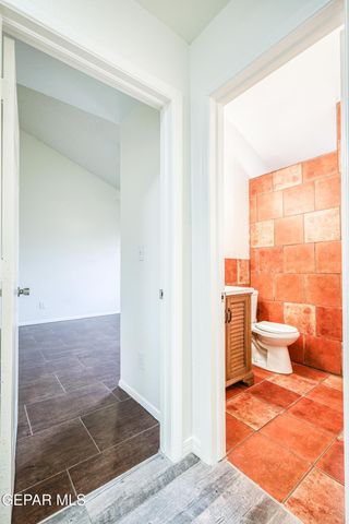 5733 SAPLINAS Road, El Paso, TX 79932