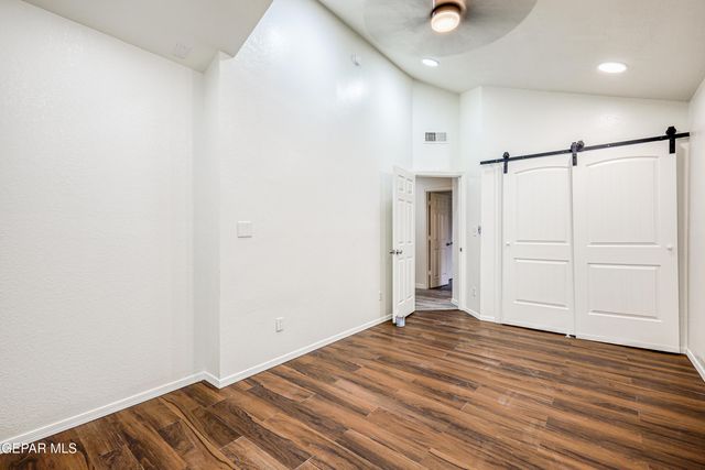 5733 SAPLINAS Road, El Paso, TX 79932