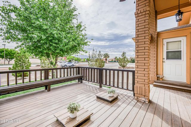 5733 SAPLINAS Road, El Paso, TX 79932