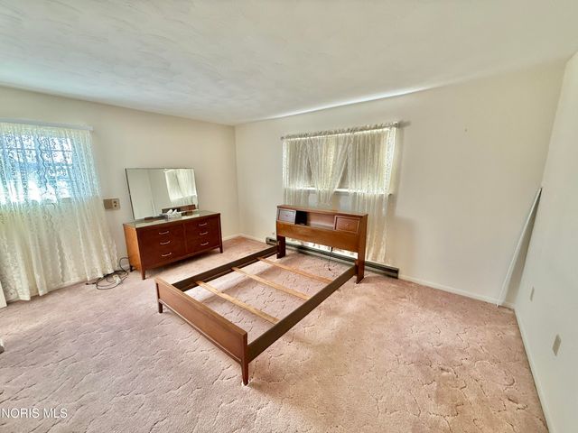 26810 Woodland Court, Millbury, OH 43447