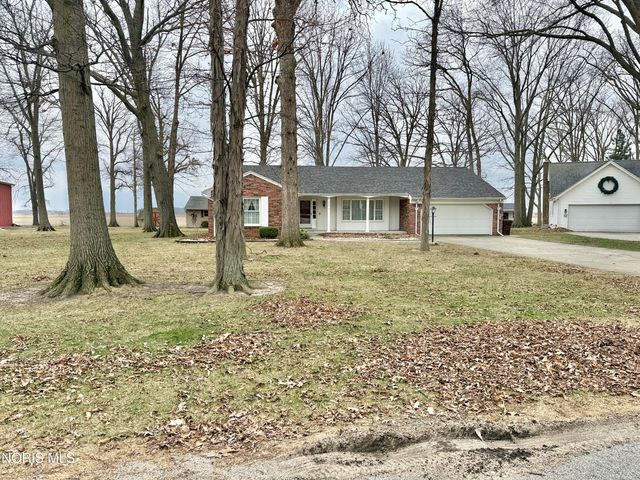 26810 Woodland Court, Millbury, OH 43447