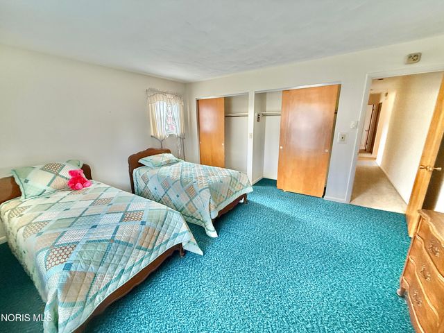 26810 Woodland Court, Millbury, OH 43447