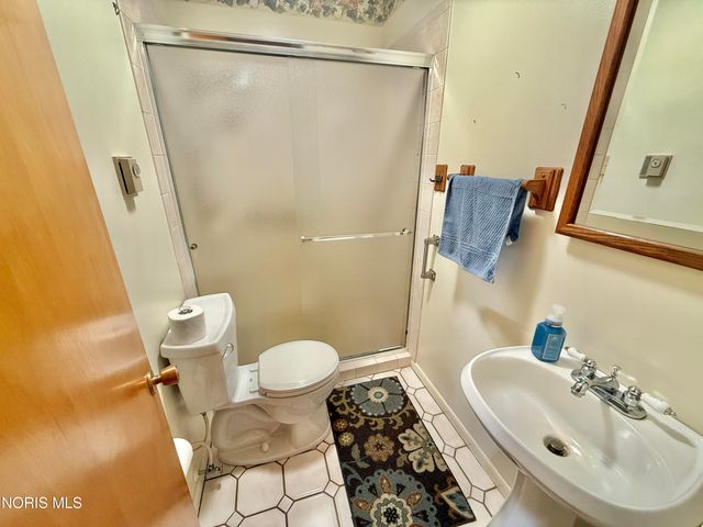 26810 Woodland Court, Millbury, OH 43447